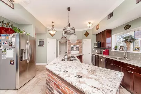Kitchen - 28 Mesa St, Kenner, LA 70065 photo 5 of 7