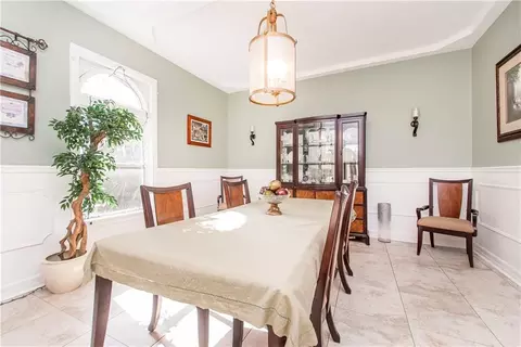 Dining - 28 Mesa St, Kenner, LA 70065 photo 2 of 3
