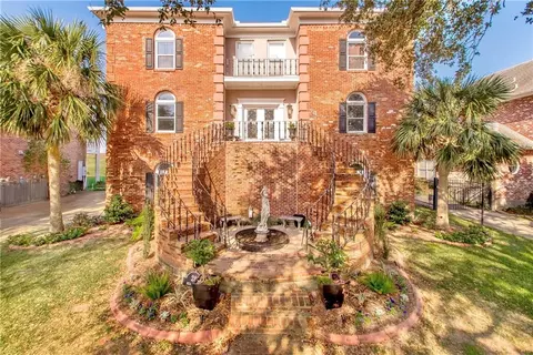 28 Mesa St, Kenner, LA 70065