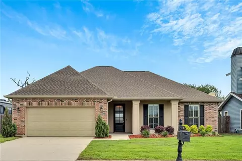 113 Lake Catherine Dr, Luling, LA 70070