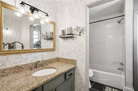 Bath - 18318 Cusachs Dr, Covington, LA 70433 photo 1 of 3