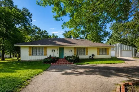 18318 Cusachs Dr, Covington, LA 70433