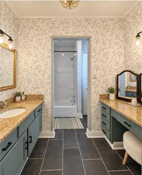 Bath - 18318 Cusachs Dr, Covington, LA 70433 photo 1 of 2