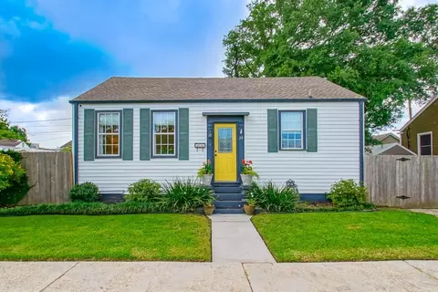 28 San Carlos Ave, Jefferson, LA 70121