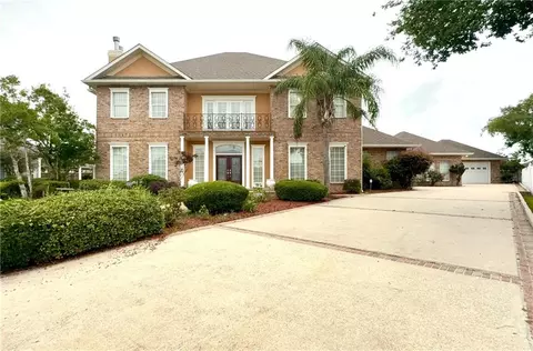 5 Asterbrook Ct, Harvey, LA 70058