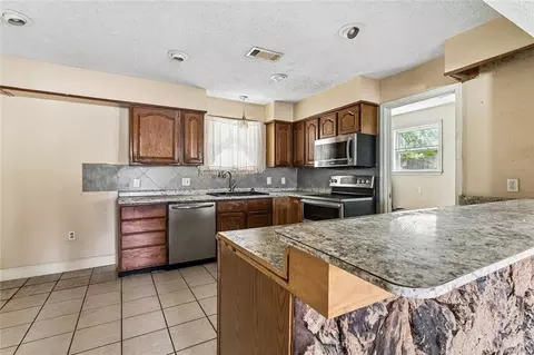 Kitchen - 108 Dewald Ln, Slidell, LA 70458 photo 2 of 2