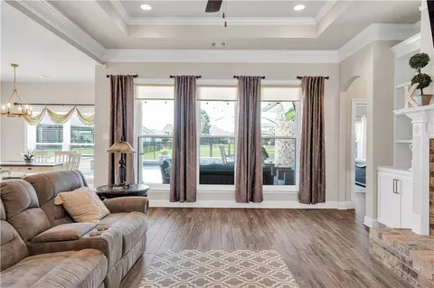 Living - 210 Lac Calcasieu Dr, Luling, LA 70070 photo 2 of 2