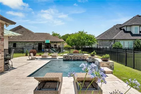 Exterior - 210 Lac Calcasieu Dr, Luling, LA 70070 photo 6 of 7