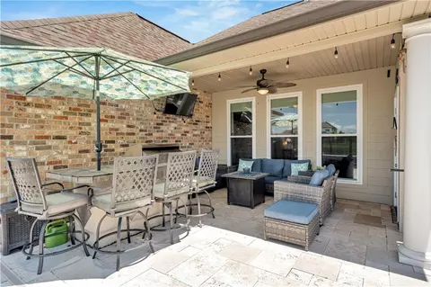 Exterior - 210 Lac Calcasieu Dr, Luling, LA 70070 photo 3 of 7