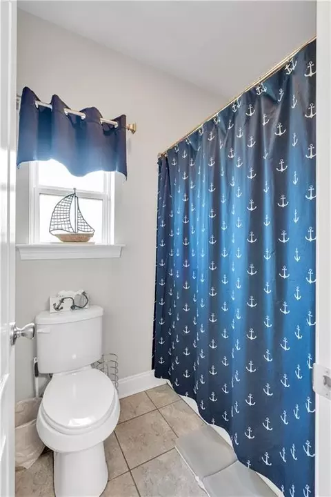 Bath - 210 Lac Calcasieu Dr, Luling, LA 70070 photo 6 of 7