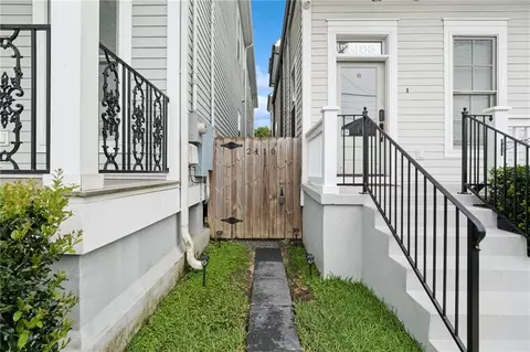 2410 Valence St #2410, New Orleans, LA 70115
