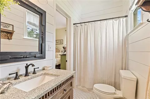 Bath - 71130 Riverside Dr, Covington, LA 70433 photo 5 of 6