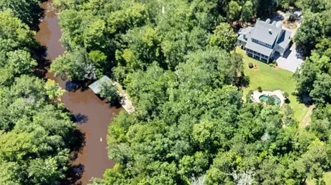 View/Area - 71130 Riverside Dr, Covington, LA 70433 photo 4 of 5