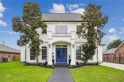 9 Woodlake Blvd, Kenner, LA 70065