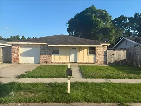 2405 Ramsey Dr, Marrero, LA 70072