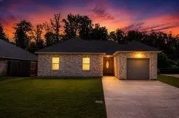 512 Magnolia Ave, Laplace, LA 70068