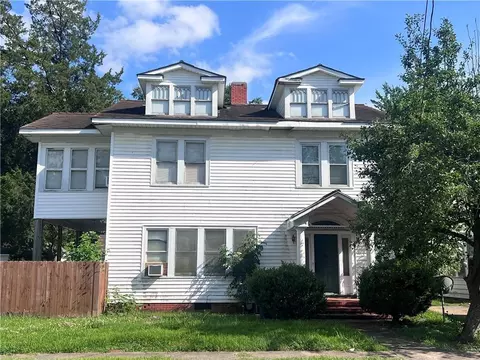 2031 Thornton Ct, Alexandria, LA 71301