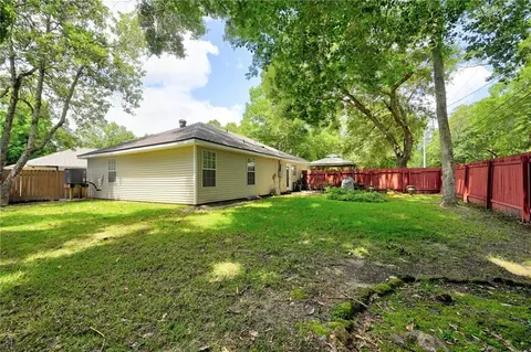 Exterior - 35510 Devon Dr, Slidell, LA 70460 photo 4 of 5