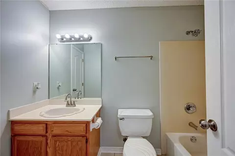 Bath - 35510 Devon Dr, Slidell, LA 70460 photo 1 of 2