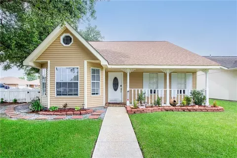 3753 Ashton Dr, Destrehan, LA 70047