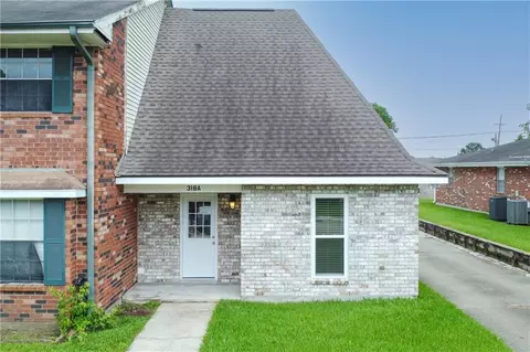 318 Ormond Meadows Dr #A, Destrehan, LA 70047