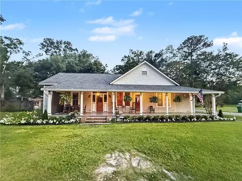 24900 1st St, Holden, LA 70744