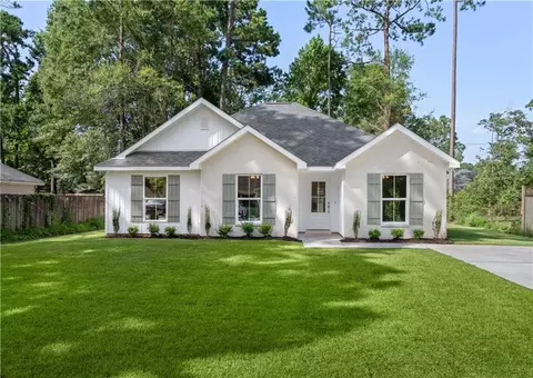 617 Nancy St, Mandeville, LA 70448