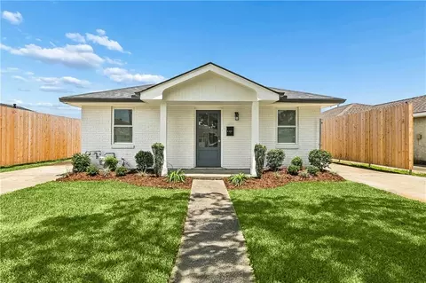 433 Greenmount Dr, Metairie, LA 70005