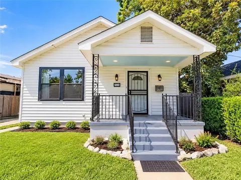 534 Brown Ave, Harvey, LA 70058