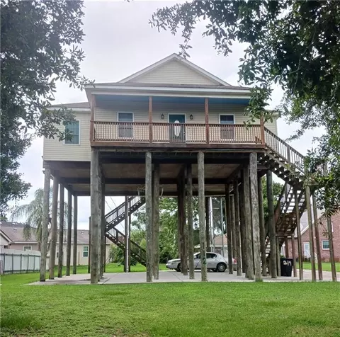112 W Park Blvd, Braithwaite, LA 70040