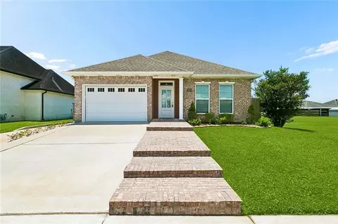 4516 Lamarque Dr, Meraux, LA 70075