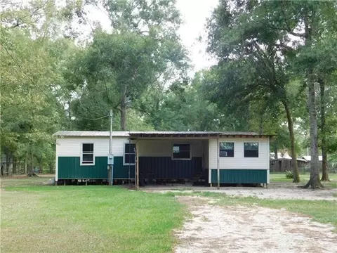 12480 A Robertson Rd, Tickfaw, LA 70466