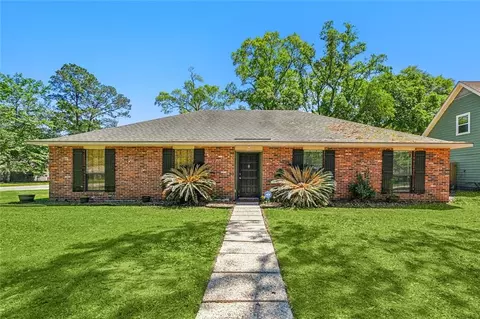 290 W Essex Dr, Slidell, LA 70461