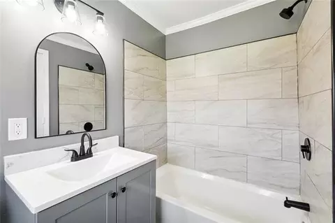 Bath - 5713 Third St, Violet, LA 70092 photo 1 of 3