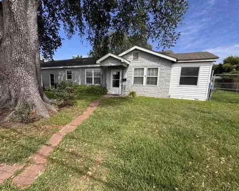 1210 Fairway Dr, Kenner, LA 70062