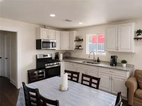 Kitchen - 712-714 Hanson Pl, Kenner, LA 70062 photo 1 of 1