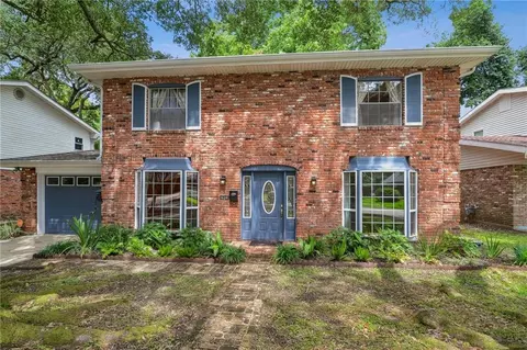 2821 Danbury Dr, New Orleans, LA 70131