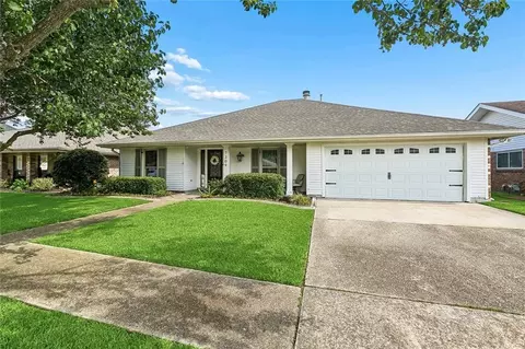 7309 Windsor Dr, Harahan, LA 70123