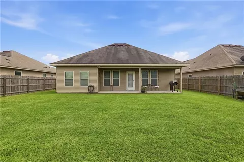 Exterior - 20307 Palm Blvd, Covington, LA 70435 photo 5 of 5