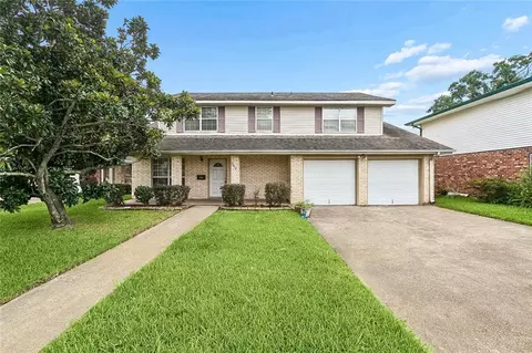 1312 Lochlomand Dr, Harvey, LA 70058