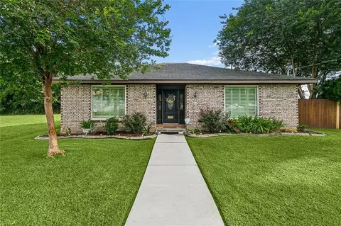 701 Live Oak St, Metairie, LA 70005