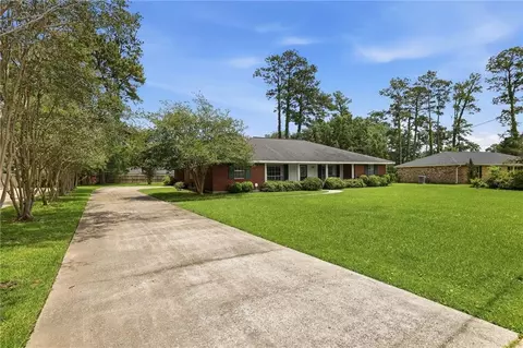 8 Golden Dr, Hammond, LA 70401