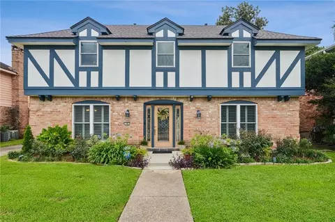 19 Park Timbers Dr, New Orleans, LA 70131