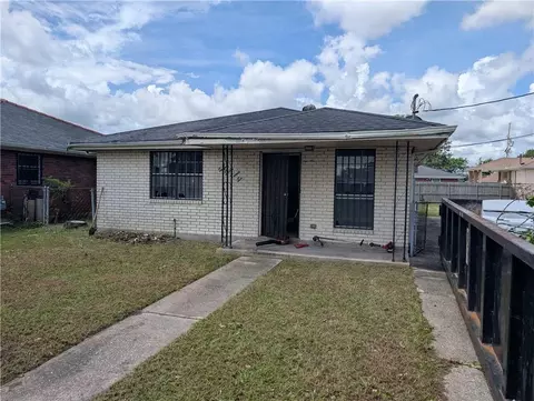 7726 Vanderkloot Ave, New Orleans, LA 70127