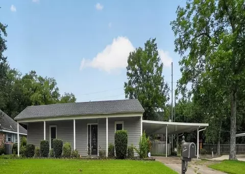 218 Ormond Oaks Dr, Destrehan, LA 70047
