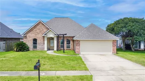 116 Oak Moss Dr, Laplace, LA 70068