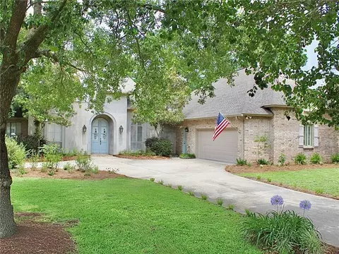 1173 Springwater Dr, Mandeville, LA 70471