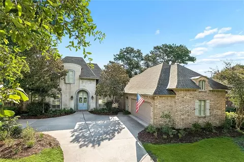 1173 Springwater Dr, Mandeville, LA 70471