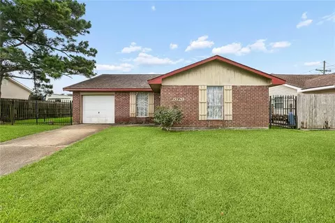 2629 Cascade Dr, Marrero, LA 70072