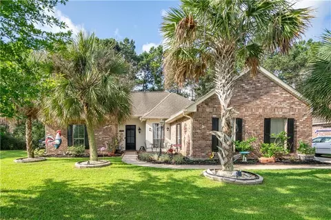 14092 Riverlake Dr, Covington, LA 70435
